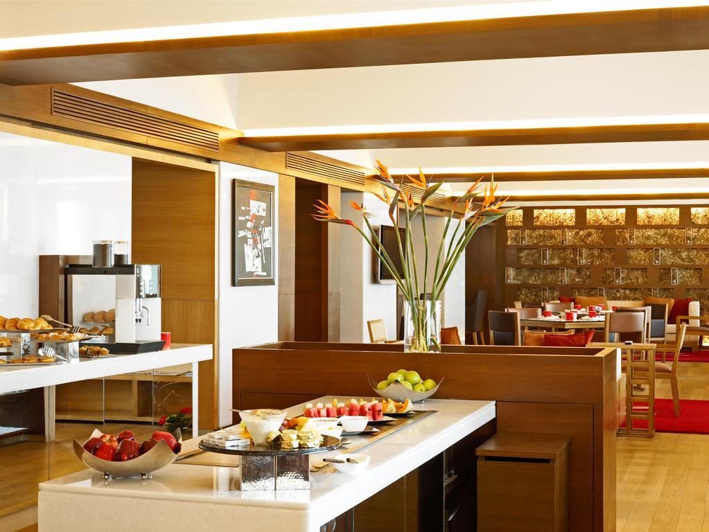 Trident Nariman Point Hotel Мумбай Екстериор снимка The Park, New Delhi